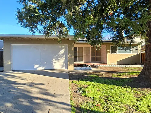 1235 Heatherstone Way Photo 1