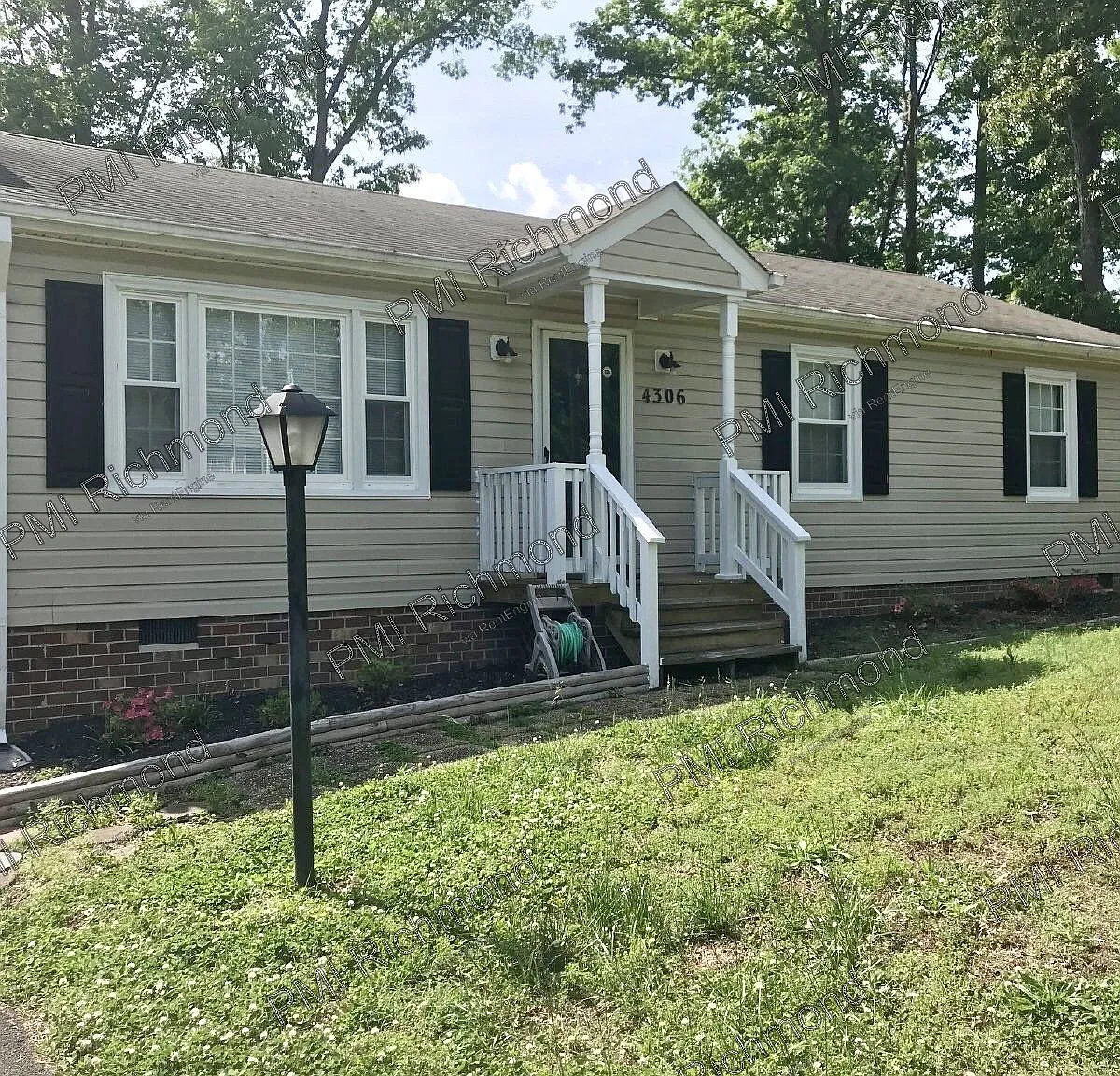 3 bed, 1.5 bath, 1100 sqft, $1,620 — Photo 1
