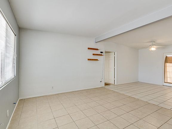 5th image of 202 W Barrus Pl