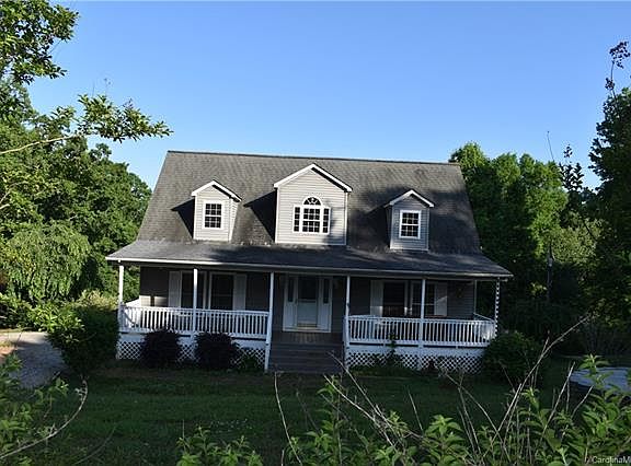2nd image of 222 Lonesome Pine Dr