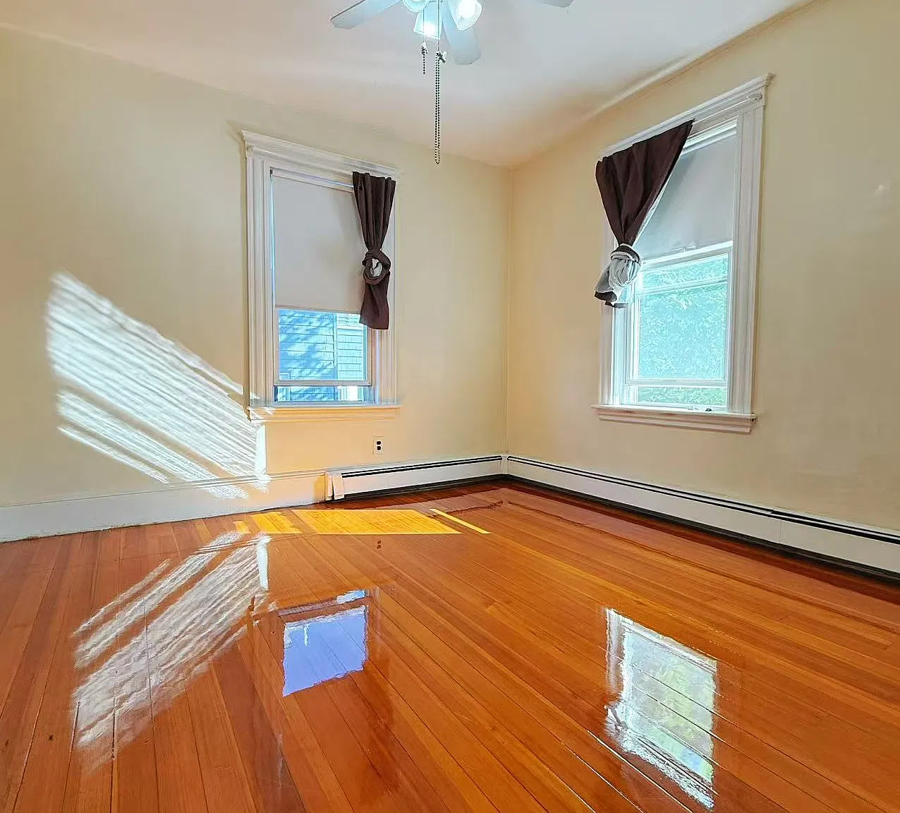 2 bed, 1070 sqft, $2,300 — Photo 4