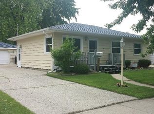 8640 17th Ave, Kenosha, WI 53143