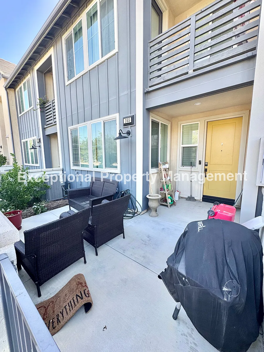 Building Photo - 3605 E Delight Paseo #165