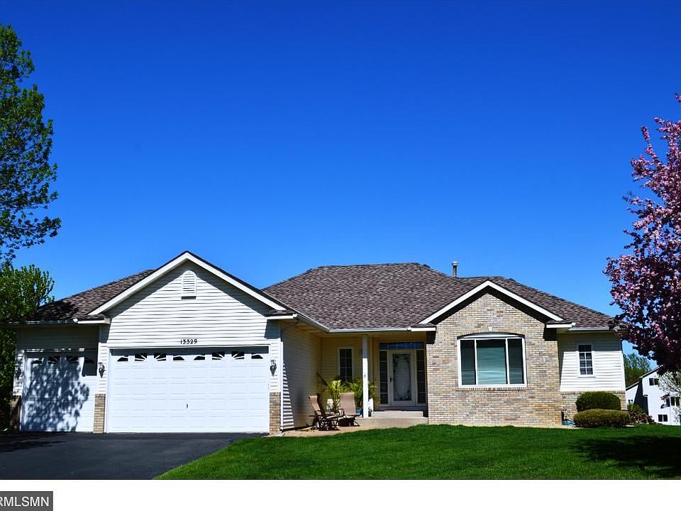 1st image of 13329 Oakwood Dr