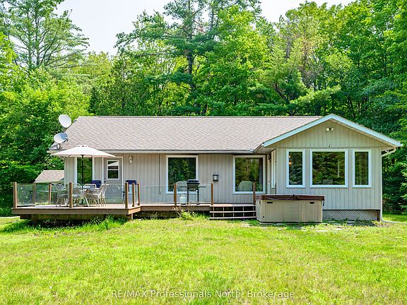 4th image of 1044 Elk Dr