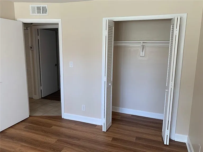 206 SW 1st St #J-4 — Photo 10