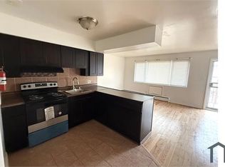 1633 E 74th St #2C, Chicago, IL 60649