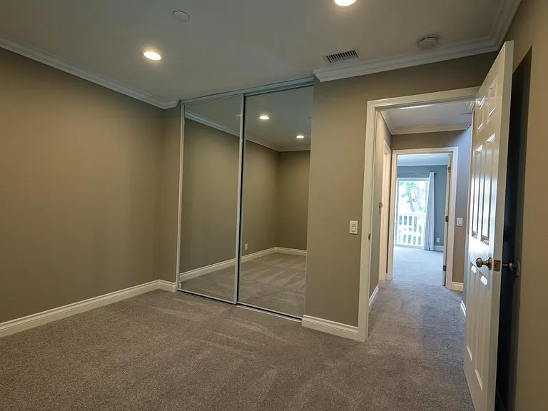 111 Abbeywood Ln — Photo 17
