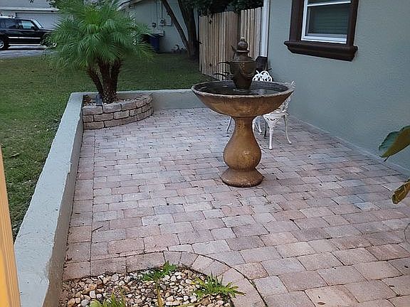 5th image of 1557 SE Pinwheel Dr