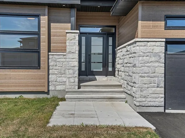 (undisclosed Address), Clarence Rockland, ON K4K 0H7