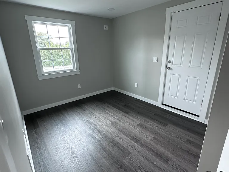 373 Bunting Ave #B2 — Photo 5