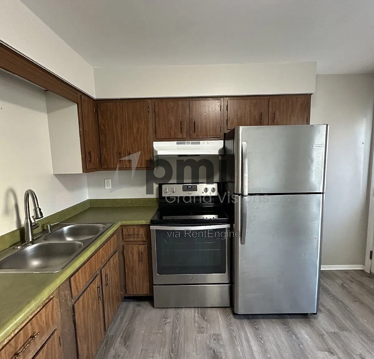 2 bed, 1.0 bath, $861 — Photo 3