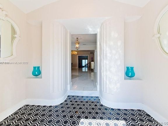 3rd image of 3420 Sheridan Ave