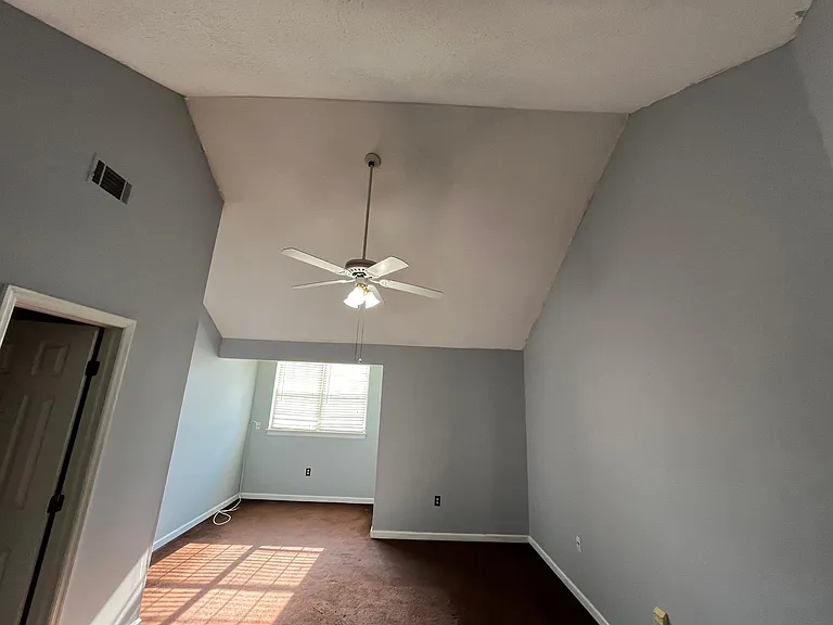609 Blue Ridge Xing — Photo 8