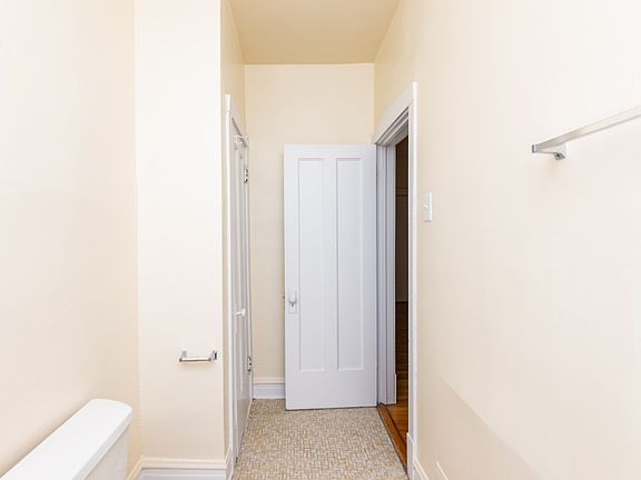 5th image of 2480 N Lincoln Ave #3B