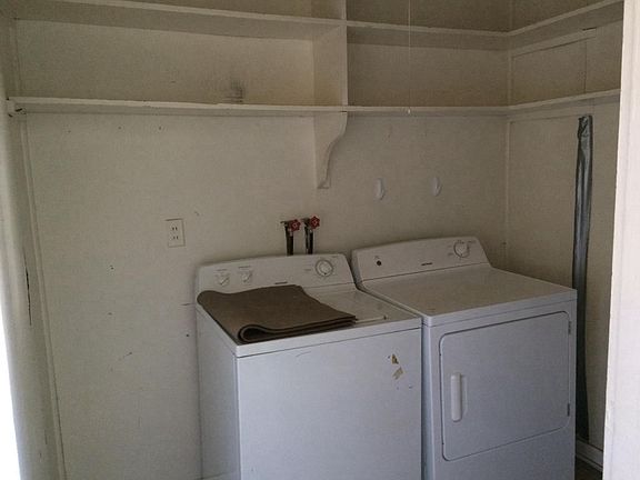 2nd image of 214 E 6th Ave