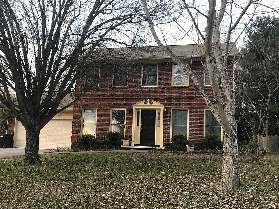 1st image of 1605 Clear Brook Dr