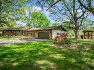 11 Mills Pl, Belleville, IL