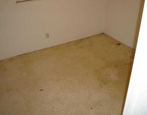 4th image of 2320 N 59th Ave