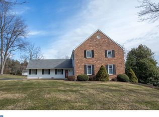 447 Gateswood Dr, West Chester, PA 19380