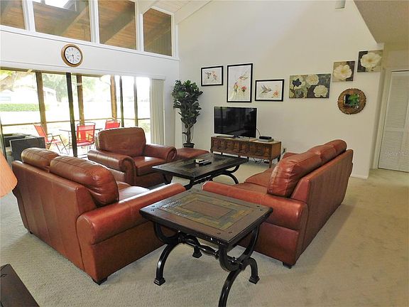 4th image of 70 Joanne Pl #70