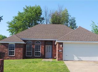 2640 Granny Smith Ave, Springdale, AR 72764