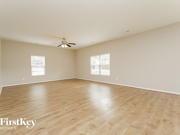 3rd image of 4208 Lochurst Dr