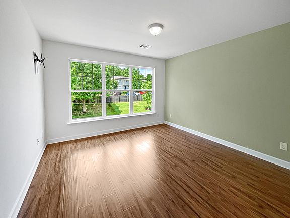 3rd image of 1716 Lincoya Bay Dr