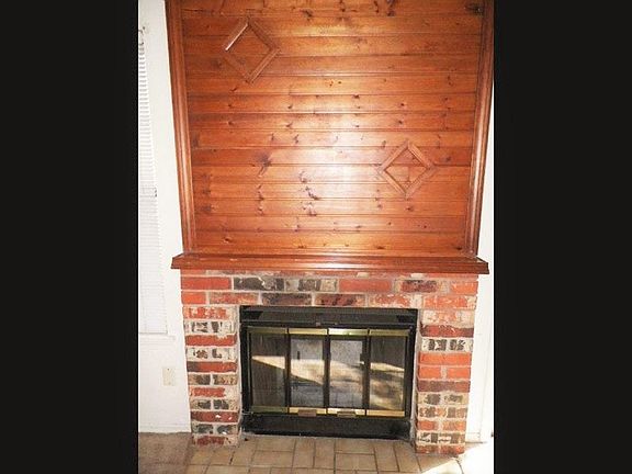 5th image of 6838 NW Willow Springs Dr
