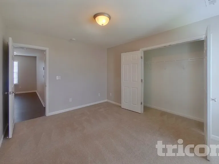 9626 Rothman Ln — Photo 13