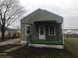 2211 W Indiana Ave, South Bend, IN 46613