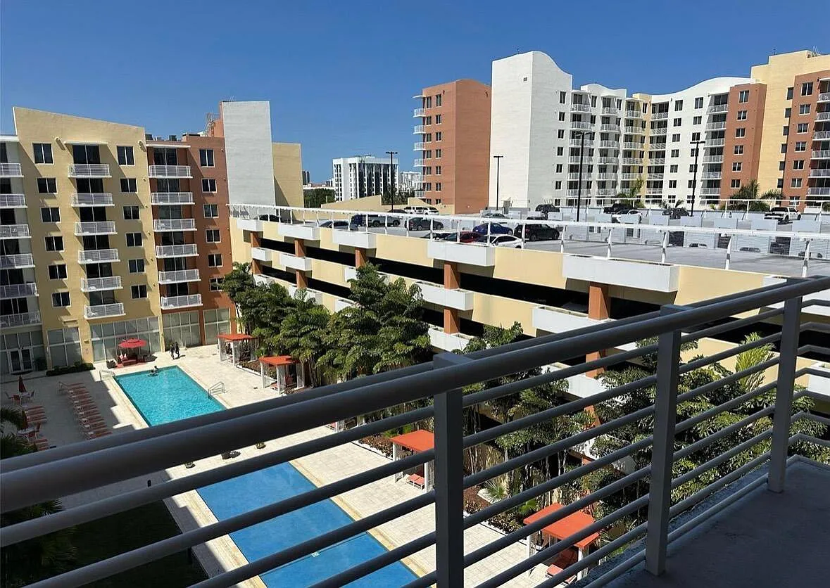 2 bed, 2.0 bath, 1066 sqft, $2,650 — Photo 1