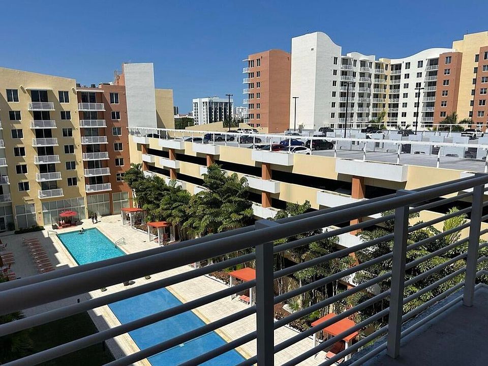 1st image of 2775 NE 187th Street #325