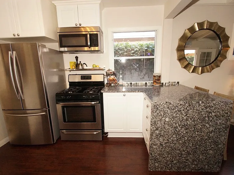 2711 Magnolia Ave — Photo 8