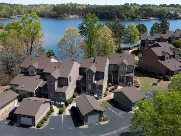 578 Sunset Point Dr, West Union, SC 29696