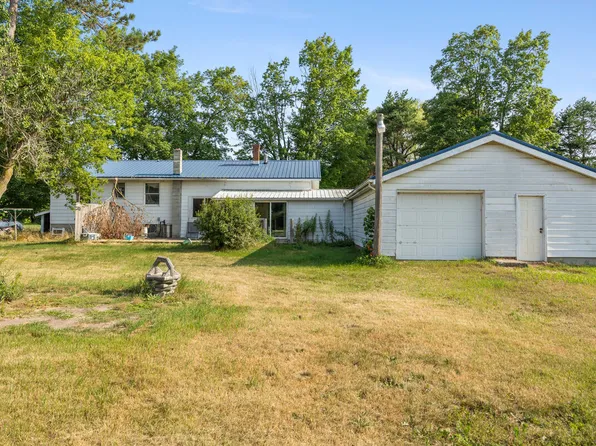 18757 N County Line Rd, Morley, MI 49336
