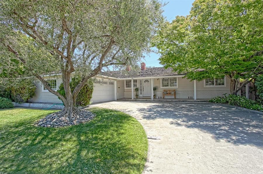 1st image of 874 Helena Dr