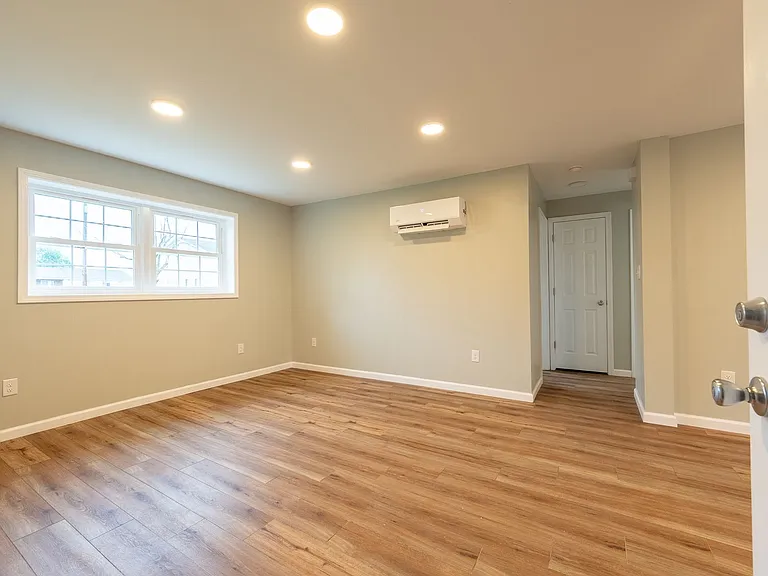 515 Davis St — Photo 16