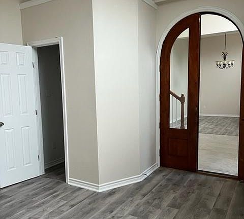 4th image of 2717 Orchid Dr