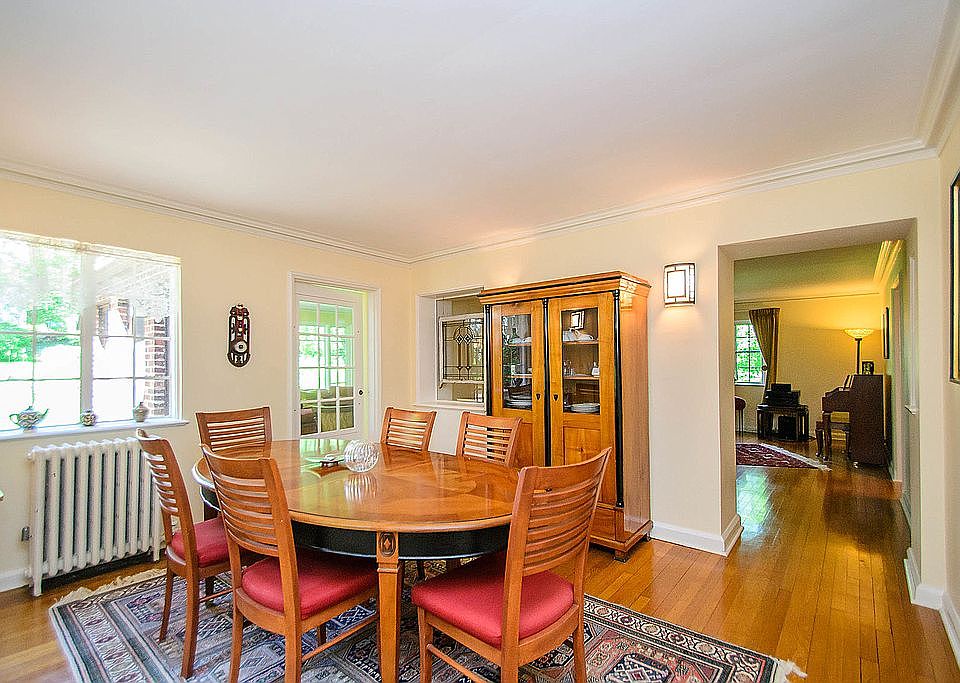 2132 Brockman Blvd, Ann Arbor, MI 48104 Zillow