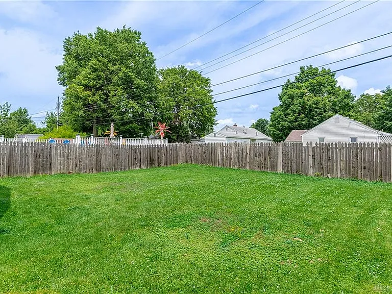 2451 Ned Dr — Photo 28