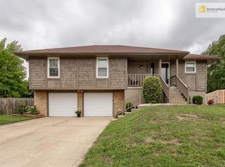 1012 NE Cedar St, Lees Summit, MO 64086