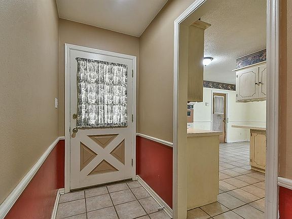 4th image of 4229 NW 52nd St