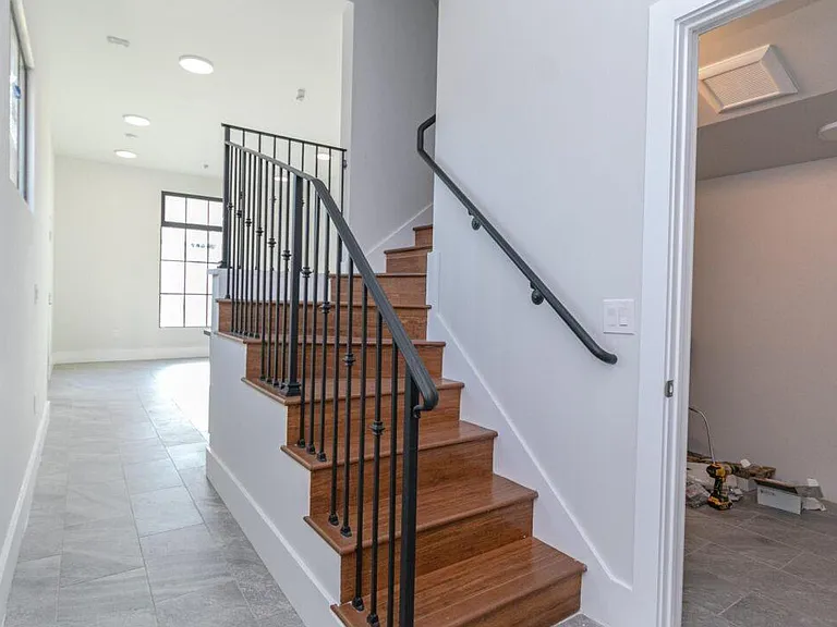 2550 Regent St #3 — Photo 5