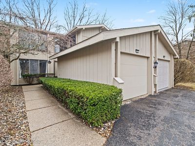 7329 Creek View Cir, West Bloomfield, MI, 48322