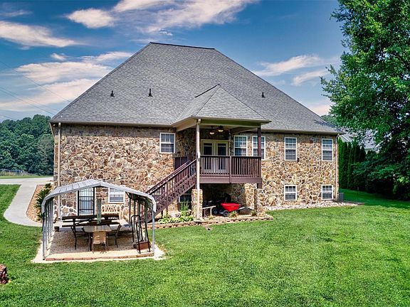 2nd image of 239 Kendra Dr