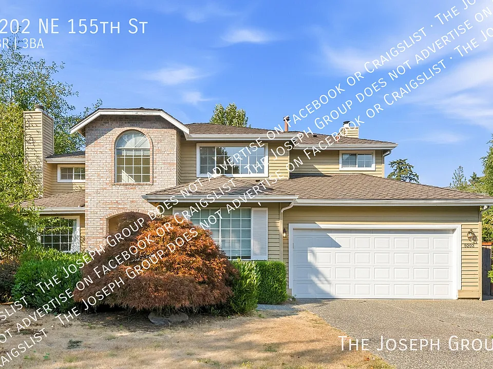 9202 NE 155th St