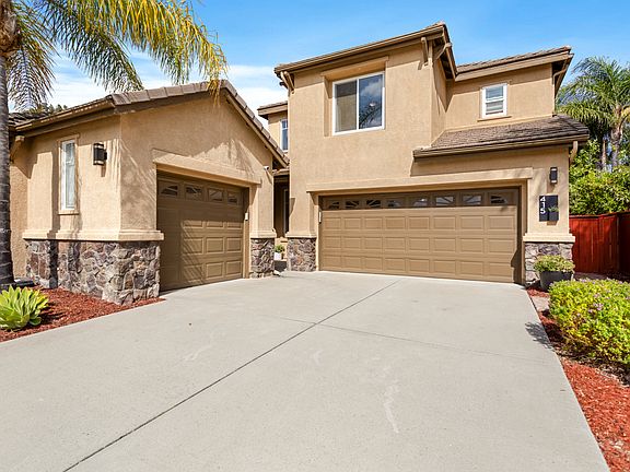 3rd image of 415 Landmark Ct