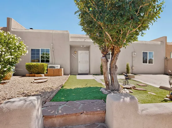 1463 Acequia Borrada W, Santa Fe, NM 87507