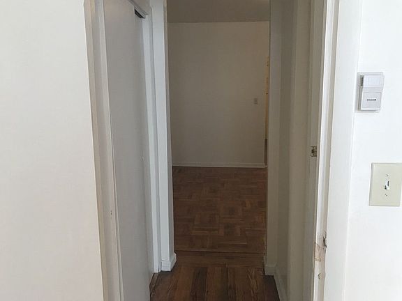 4th image of 236 E 16th St APT 2E